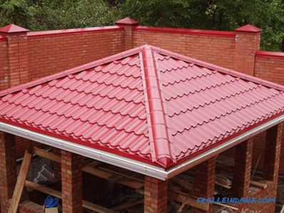 Comment couvrir le toit de la tonnelle - le choix de la toiture (+ photos)