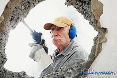 Comment casser un mur de béton - le démantèlement du mur de béton