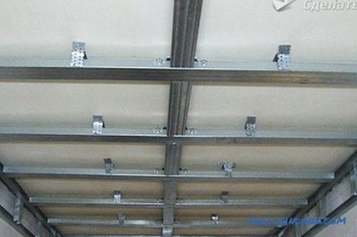 Comment niveler le plafond avec des plaques de plâtre - niveler le plafond avec des cloisons sèches