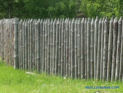 Comment faire une clôture en bois - une clôture en bois