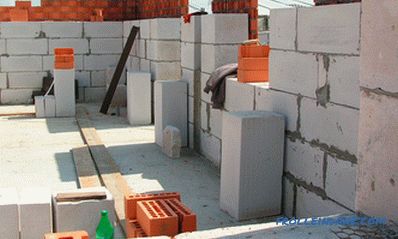 Quels blocs sont meilleurs pour la construction d'une maison