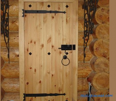 Portes d'entrée en bois à faire soi-même: comment faire