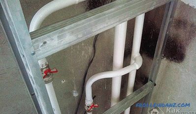 Comment cacher les tuyaux de chauffage - masquage des tuyaux de chauffage (+ photos)